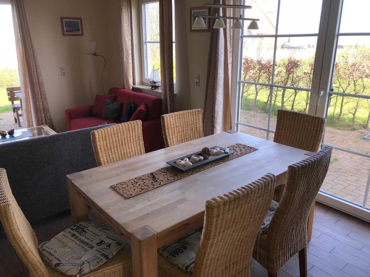 Ferienhaus Boddenblick Und Kranich Vieregge Bagian luar foto